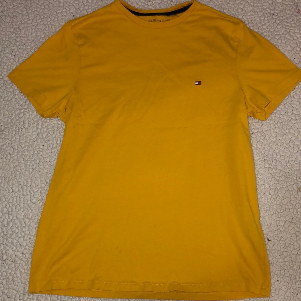 Gold TH T-shirt 💛❤️